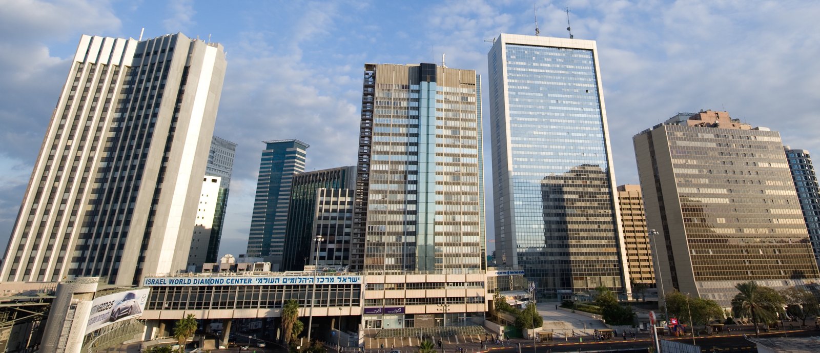 Israel Diamond Exchange is the Headquarters of Kashi Diamonds Israel Diamond Exchange Building Kashi Diamonds Headquarters